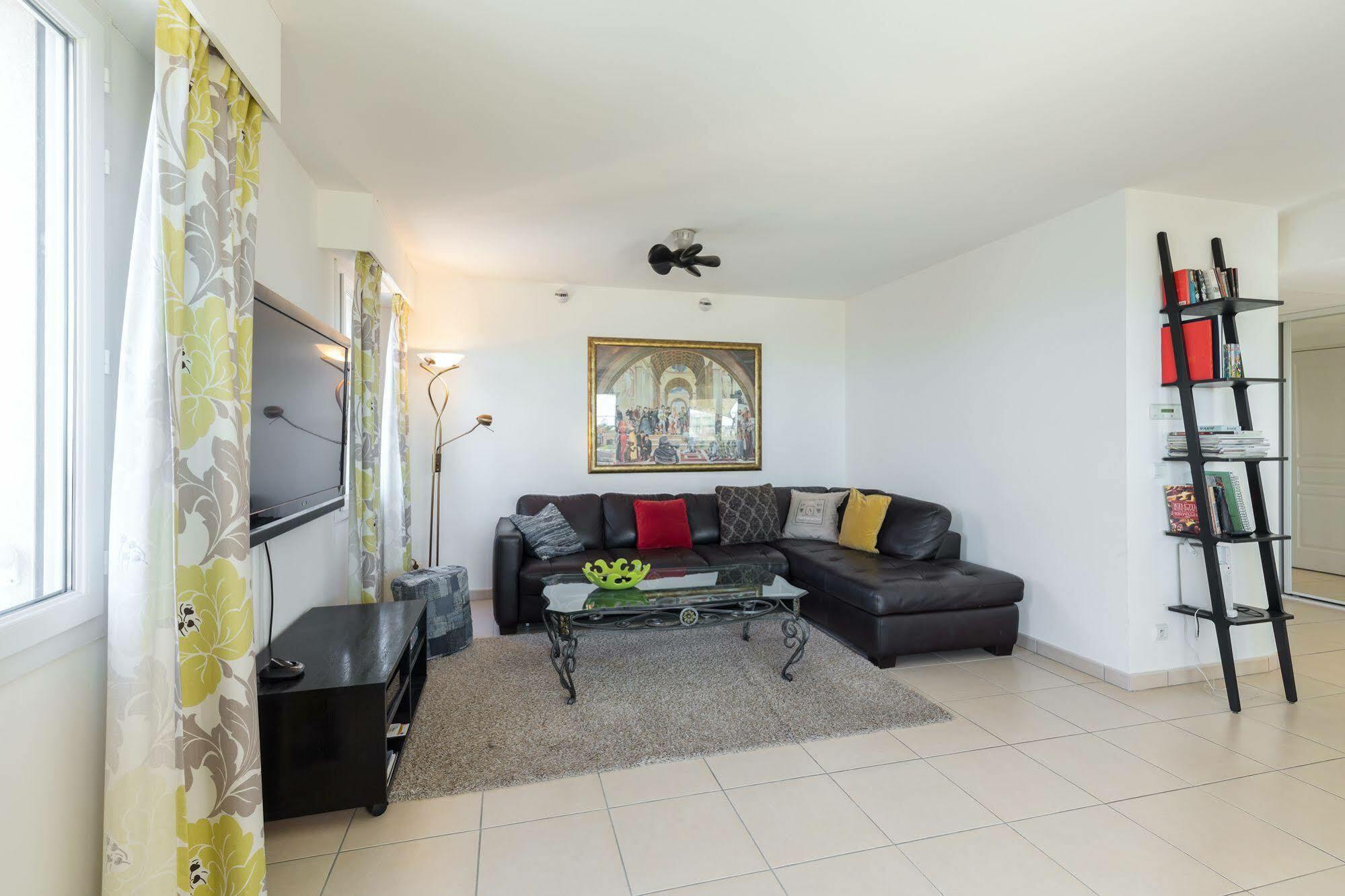 Appartement Superb Penthouse In Centre Of Stunning Views Air-conditioning Internet Near The Palais 532 Cannes